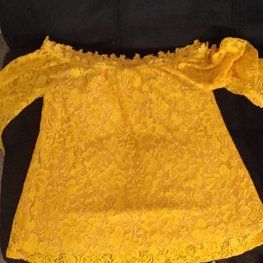 Miholl 3/4 Top